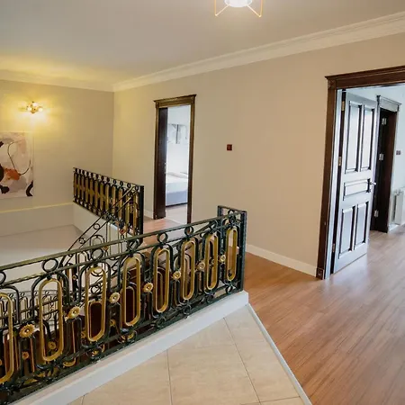 Verula Apartment